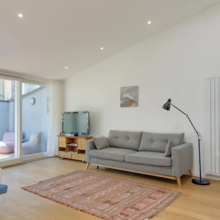 Sonnenuhr Apartment Bolzano