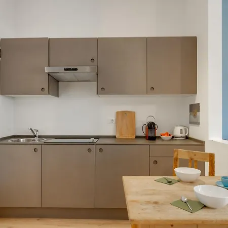 Sonnenuhr Apartment Bolzano