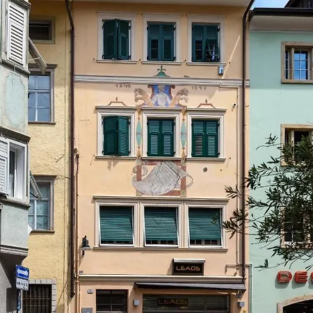 Apartment Sonnenuhr *