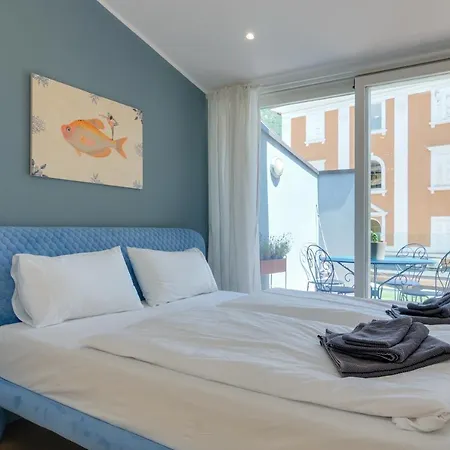 Apartment Sonnenuhr