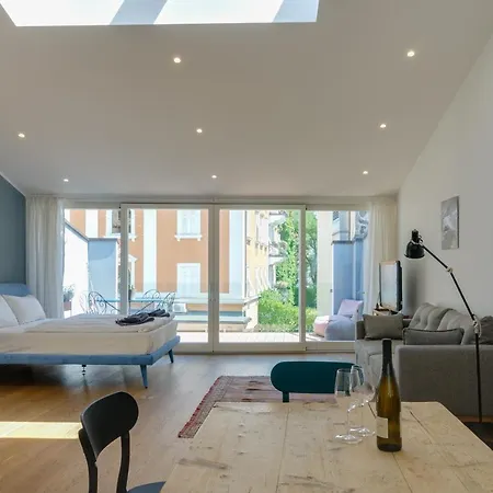 Apartment Sonnenuhr