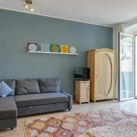 Apartment Sonnenuhr