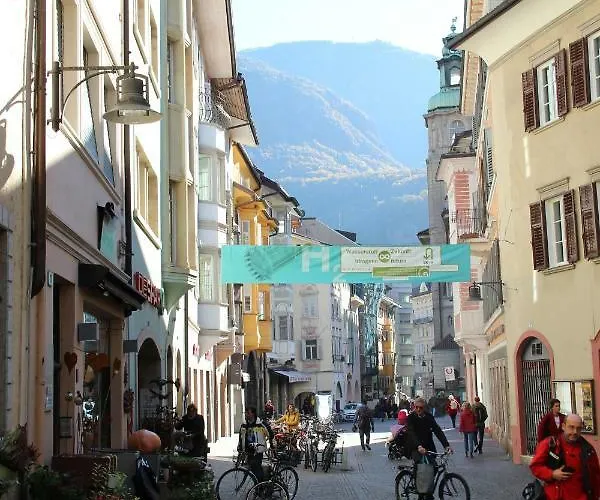 Sonnenuhr Bolzano